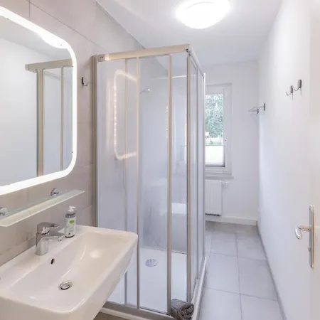 Apartament Family Im Gaestehaus Trebnitz *